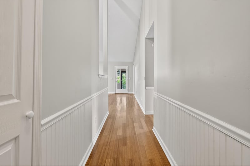 Photo 7 of 478 Shamrock Ave S, Jacksonville, FL 32218, photographed by Megapixeler