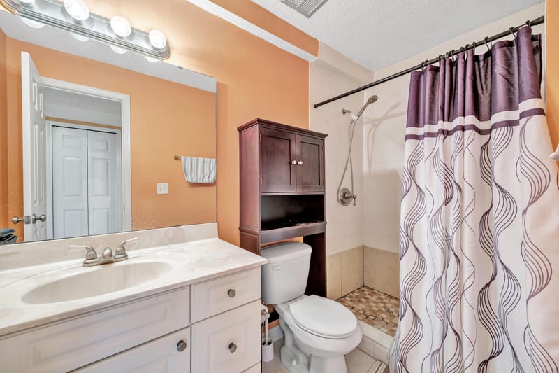 Photo 19 of 6528 Valerosa Ct, Jacksonville, FL 32217, photographed by Megapixeler