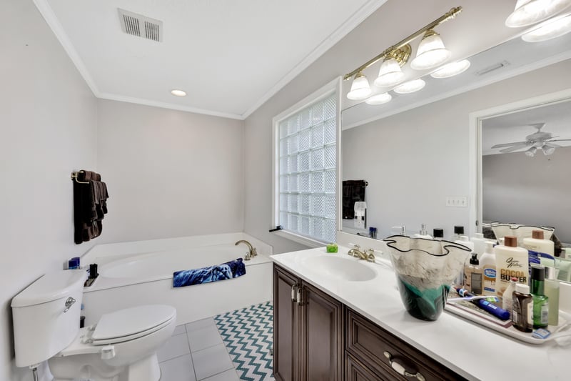 Photo 33 of 570 Cody Dr, Orange Park, FL 32073, photographed by Megapixeler