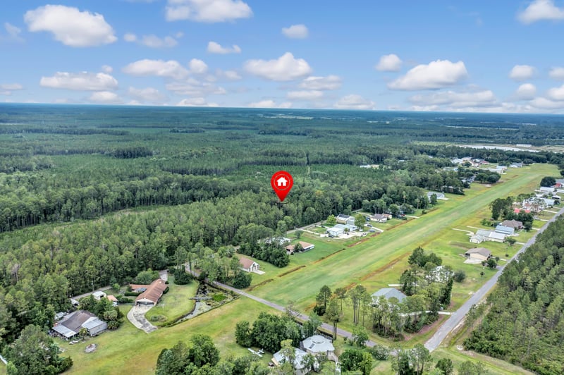 Photo 11 of 5363 Airpark Loop W, Green Cove Springs, FL 32043, photographed by Megapixeler