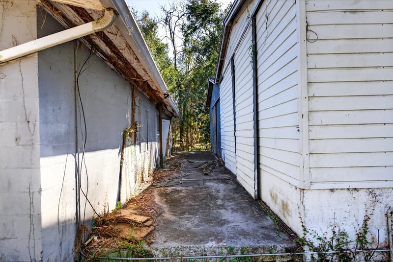 Photo 16 of 9620 Gibson Ave, Jacksonville, FL 32208, photographed by Megapixeler