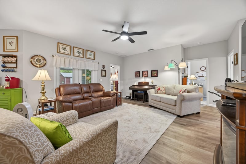 Photo 8 of 2074 Paloma Ct, Middleburg, FL 32068, photographed by Megapixeler