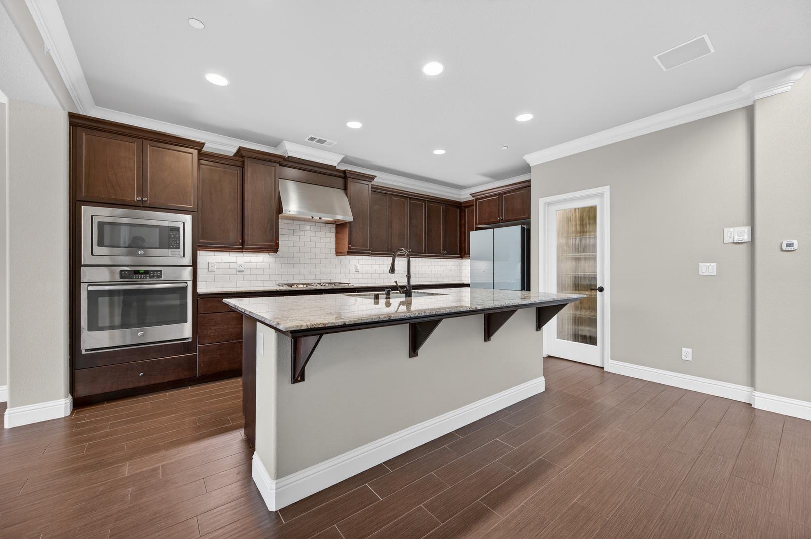 4379 Heritage Ave, photo 22