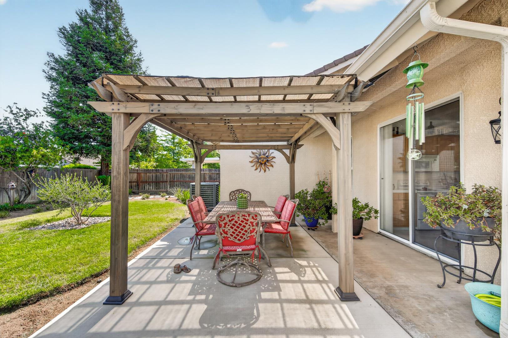 337 Village Dr, photo 79
