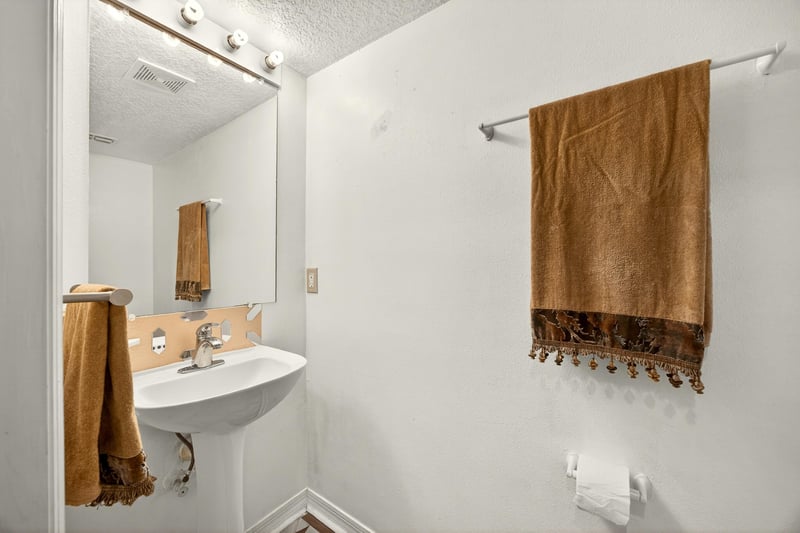 Photo 32 of 5537 Shady Pine St S, Jacksonville, FL 32244, photographed by Megapixeler