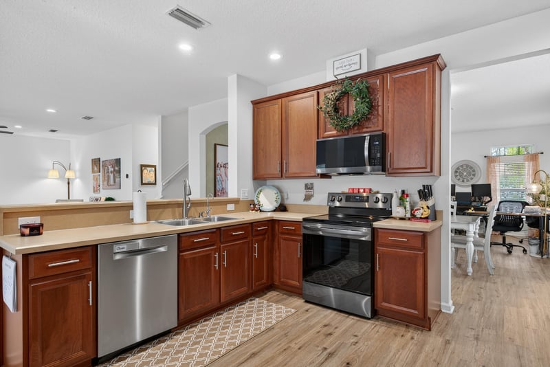 Photo 19 of 1214 S Kyle Way, Jacksonville, FL 32259, photographed by Megapixeler
