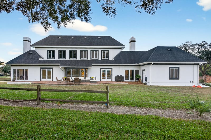 Back at 7987 Hollyridge Rd, Jacksonville, FL 32256
