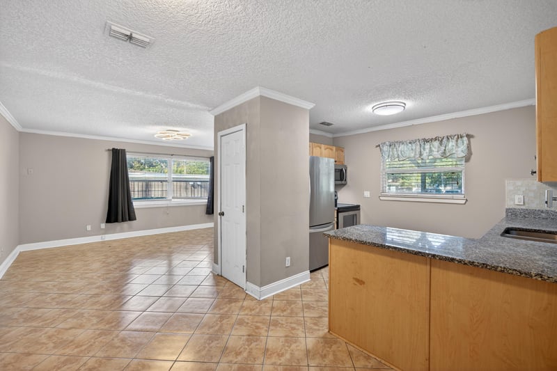 Photo 13 of 5134 Damascus Rd S, Jacksonville, FL 32207, photographed by Megapixeler