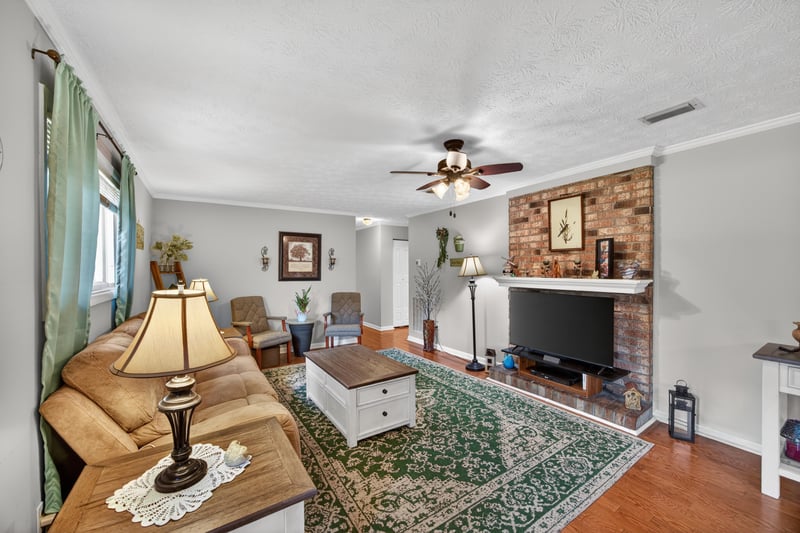 Photo 9 of 580 Arthur Moore Dr, Green Cove Springs, FL 32043, photographed by Megapixeler