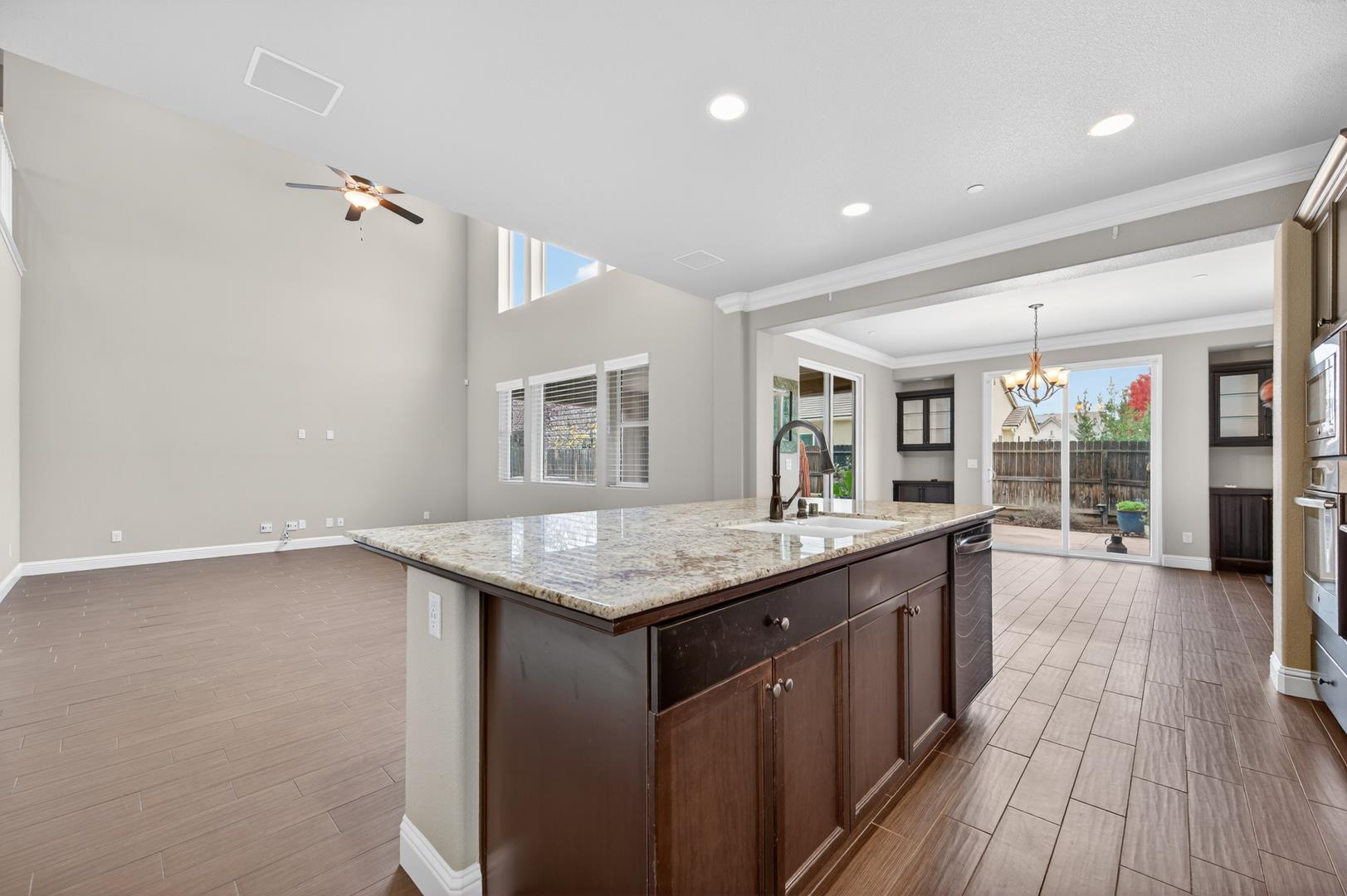 4379 Heritage Ave, photo 26