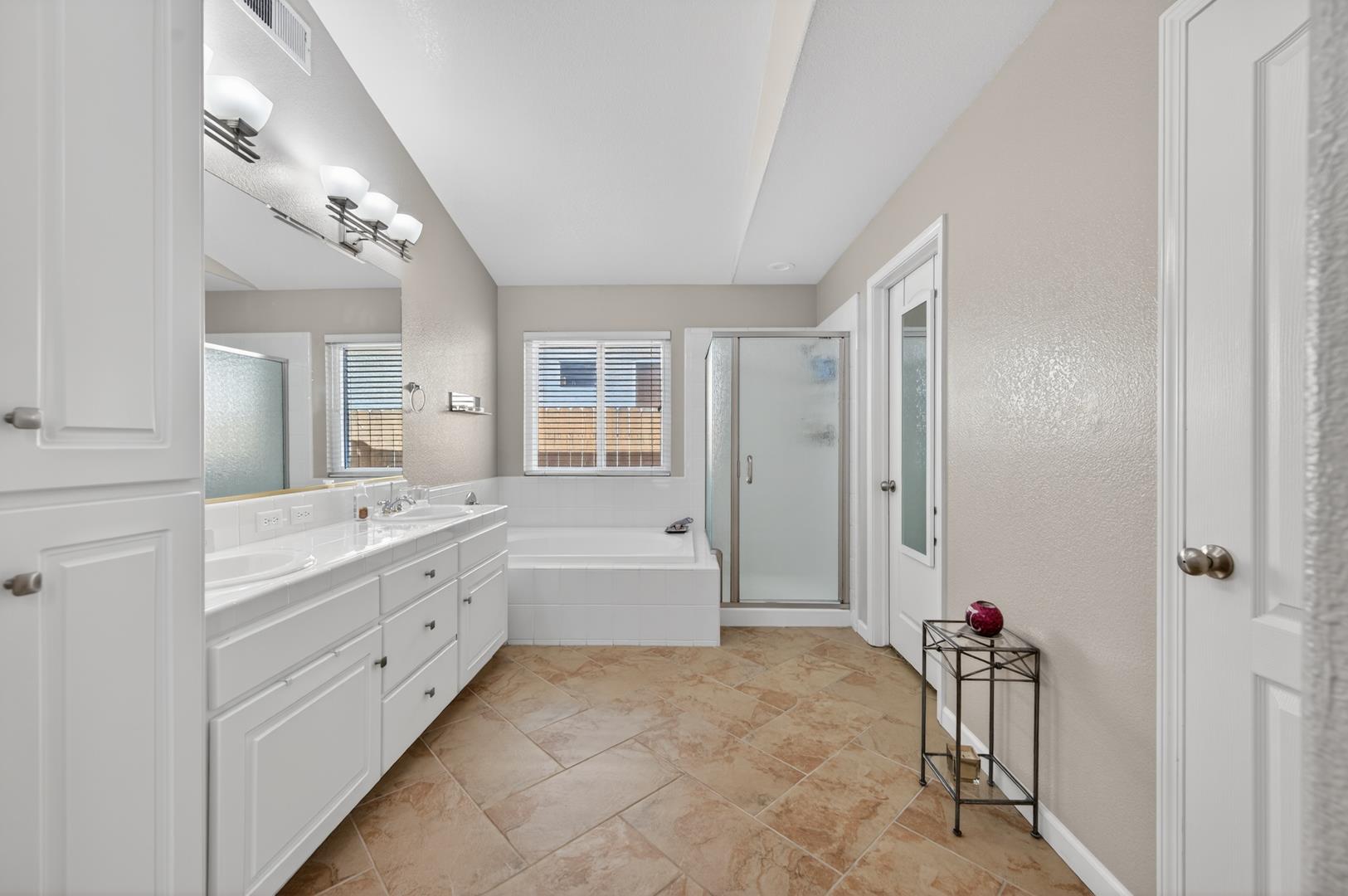 2567 E Tarragon Way, photo 41