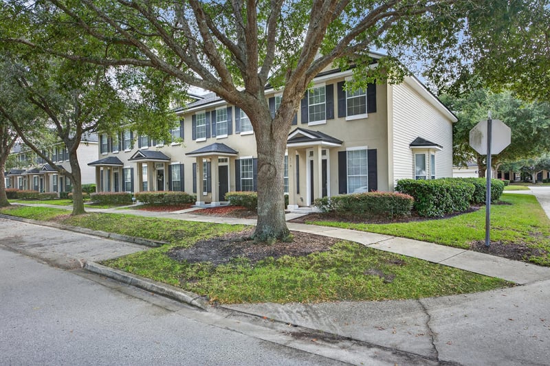 Photo 4 of 320 Pecan Grove Dr, Orange Park, FL 32073, photographed by Megapixeler