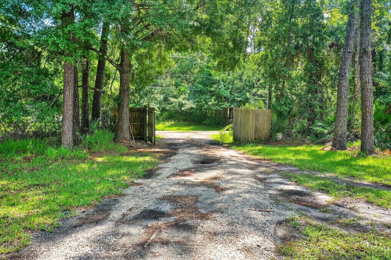 Photo 7 of 2561 Starratt Rd, Jacksonville, FL 32226, photographed by Megapixeler