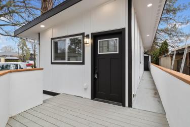 13820 SW Electric St unit 105