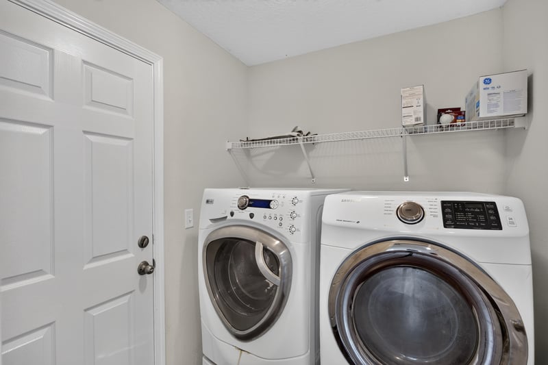 Laundry room with washer and dryer at 1002 Ingleside Ave, Jacksonville, FL 32205