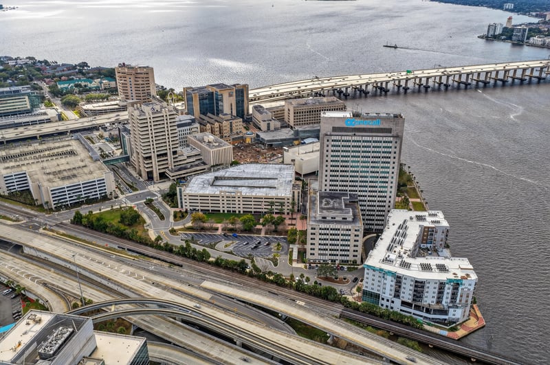 Photo 30 of 841 Prudential Dr, Jacksonville, FL 32207, photographed by Megapixeler