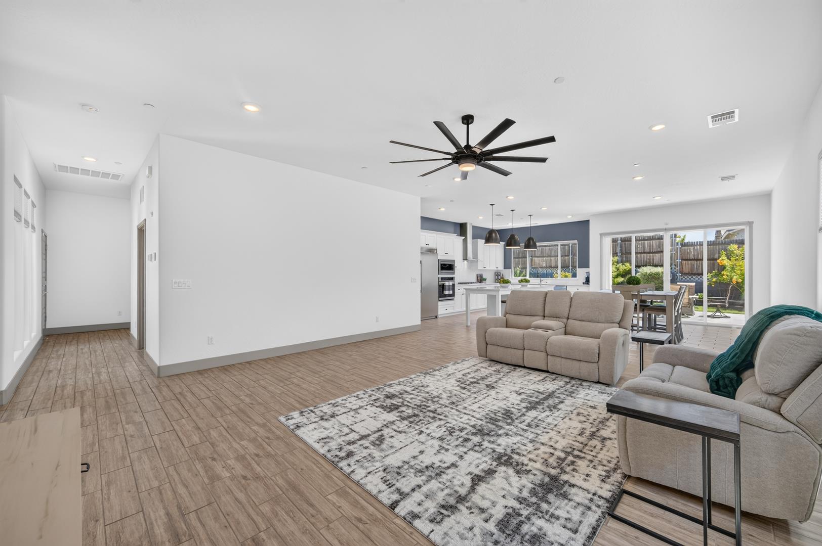 655 Huntington Ave, photo 26
