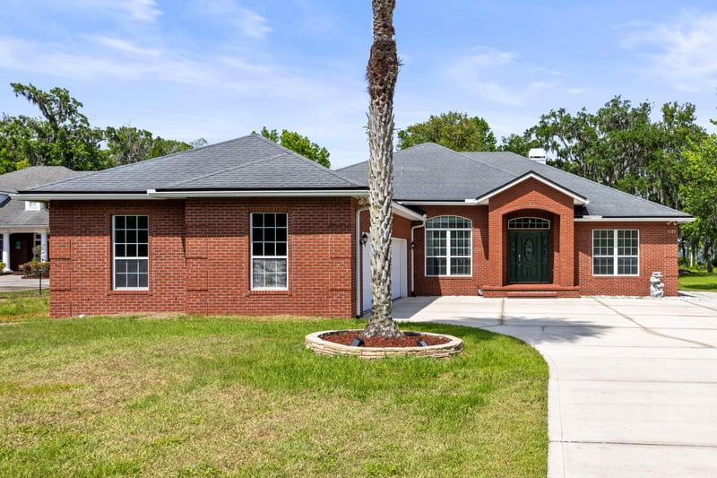 Photo 2 of 5577 Dianthus St, Green Cove Springs, FL 32043, photographed by Megapixeler