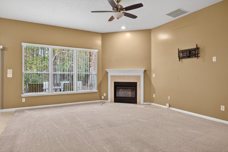Family Room at 11620 Jerry Adams Ct, Jacksonville, FL 32218