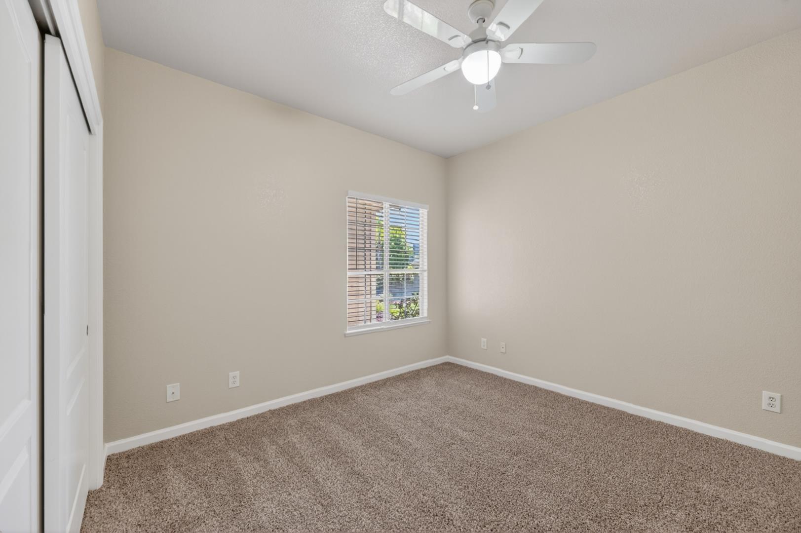2228 E Yeargin Dr, photo 30