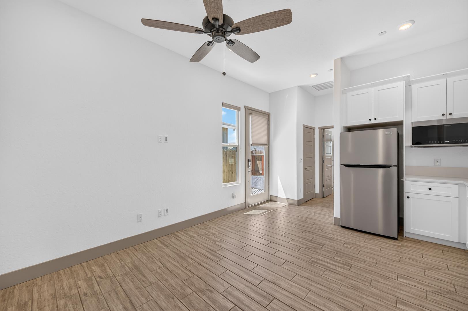 655 Huntington Ave, photo 45
