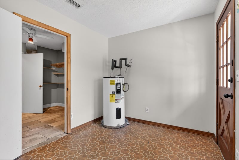 Photo 43 of 5353 Riverton Rd, Jacksonville, FL 32277, photographed by Megapixeler