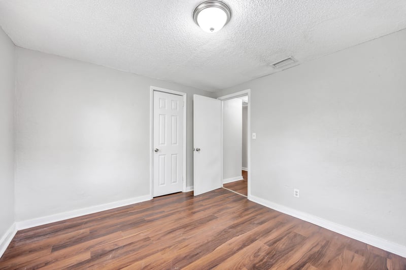Photo 17 of 1750 W 29th St, Jacksonville, FL 32209, photographed by Megapixeler