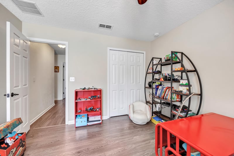 Photo 28 of 526 Arborwood Dr, Jacksonville, FL 32218, photographed by Megapixeler
