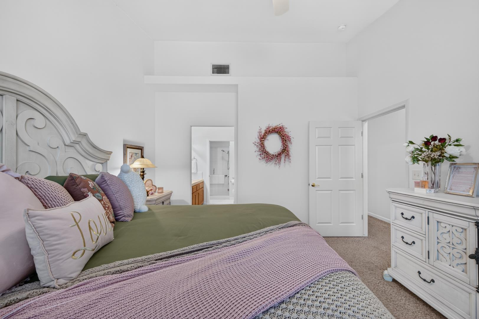 337 Village Dr, photo 59