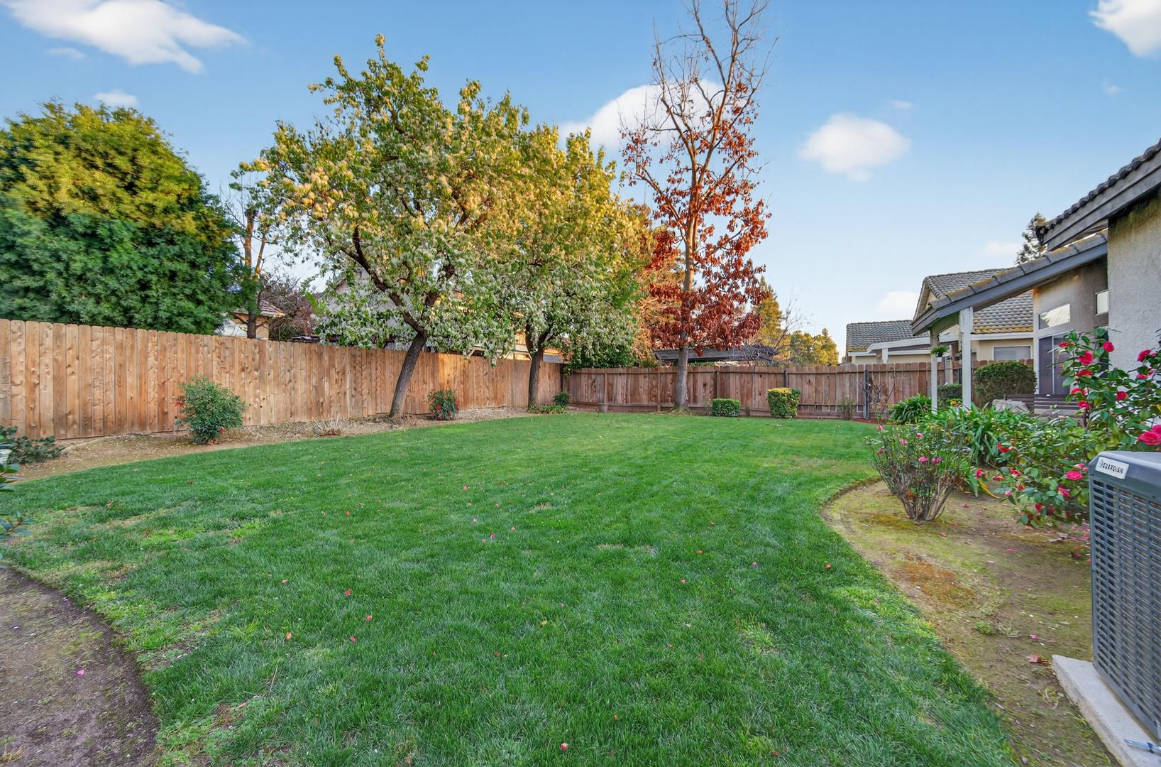 8652 N Sierra Vista Ave, photo 47