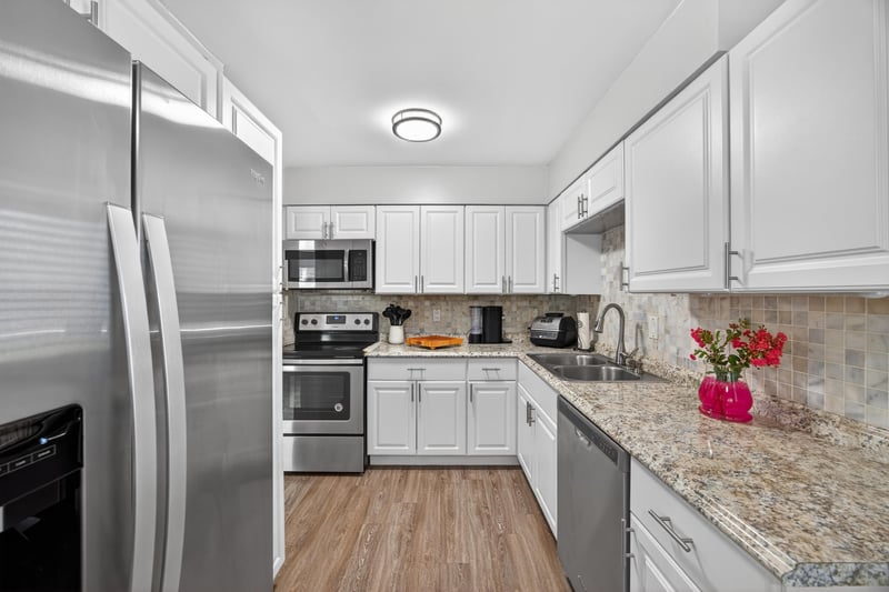 Photo 9 of 730 Pine Ave, Green Cove Springs, FL 32043, photographed by Megapixeler