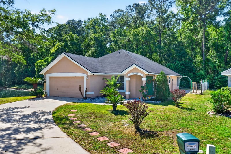 Photo 1 of 10908 Acorn Park Ct, Jacksonville, FL 32218, photographed by Megapixeler