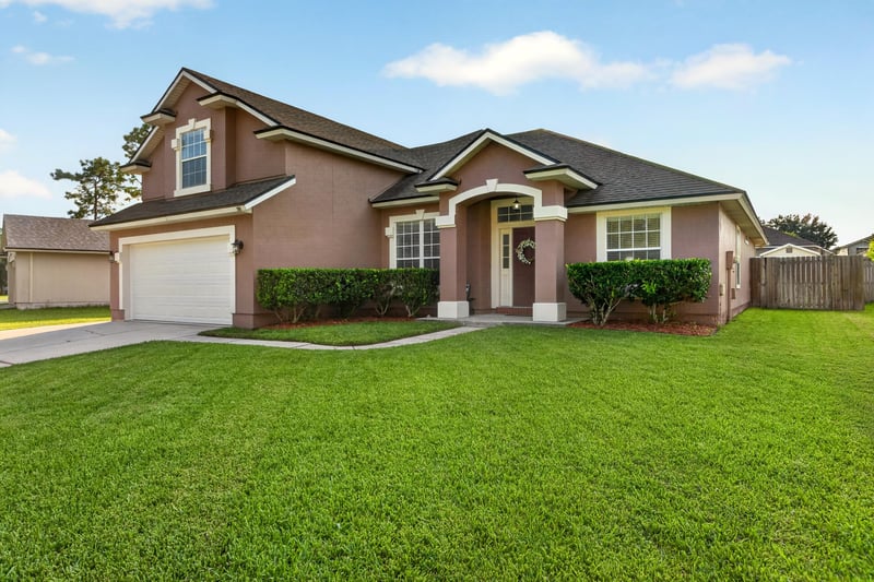 Front exterior and lawn at 3112 Silverado Cir, Green Cove Springs, FL 32043