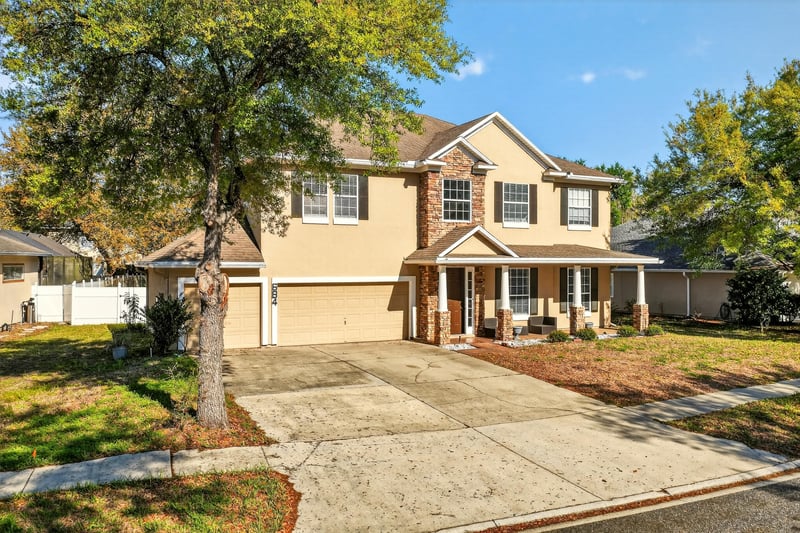 Photo 3 of 684 Wakeview Dr, Orange Park, FL 32065, photographed by Megapixeler