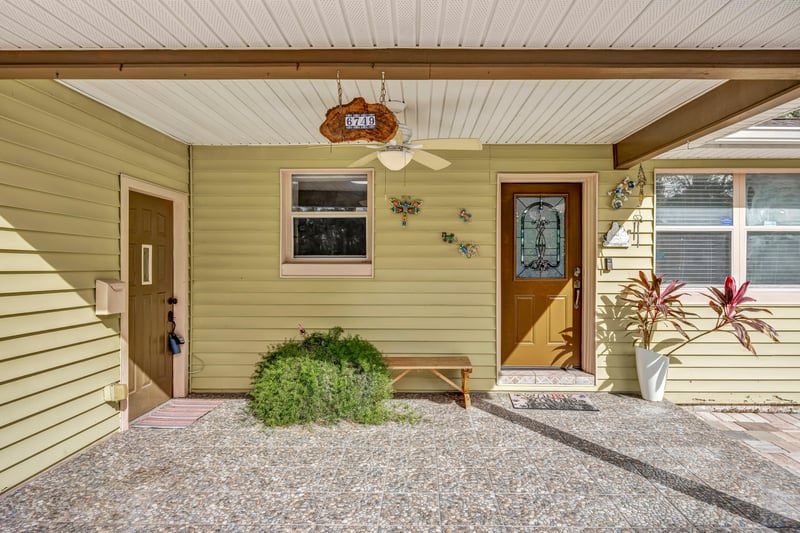 Photo 5 of 6749 Snow White Dr, Jacksonville, FL 32210, photographed by Megapixeler