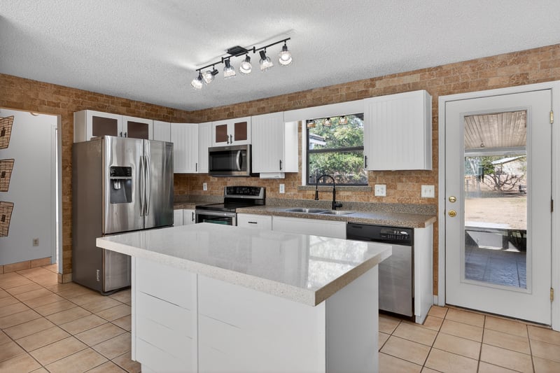 Photo 11 of 4506 Junction Drive, Middleburg, FL 32068, photographed by Megapixeler