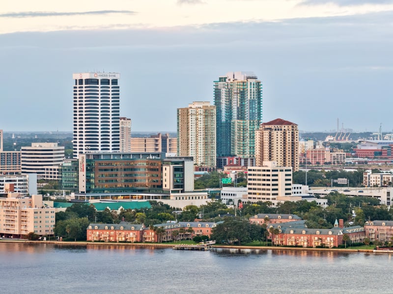 Photo 9 of 1015 Museum Cir, Jacksonville, FL 32207, photographed by Megapixeler