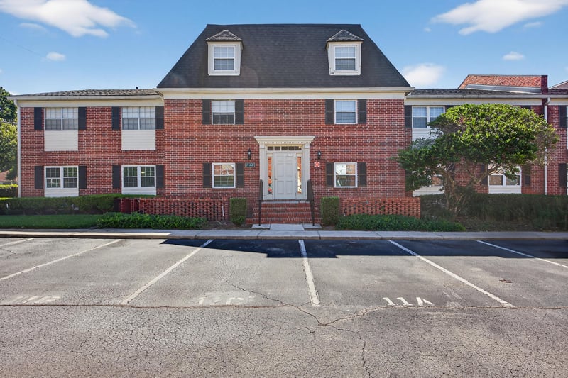 Photo 1 of 4915 Baymeadows Rd, Jacksonville, FL 32217, photographed by Megapixeler