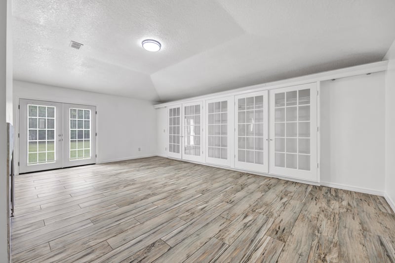 Photo 14 of 462 Jax Estates Dr S, Jacksonville, FL 32218, photographed by Megapixeler