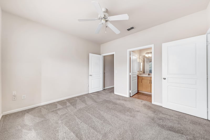 Photo 29 of 8290 Gate Pkwy W unit 108, Jacksonville, FL 32216, photographed by Megapixeler