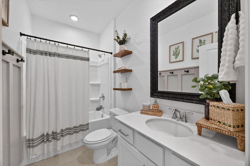 Secondary bathroom with shower and tub at 93 Lochloosa Ct, St. Johns, FL 32259