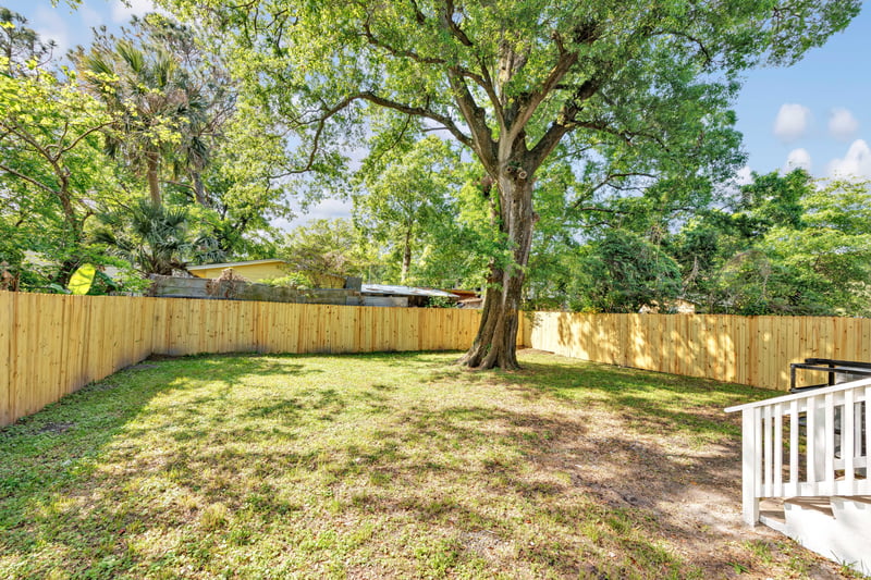 Photo 17 of 1352 W 16th St, Jacksonville, FL 32209, photographed by Megapixeler