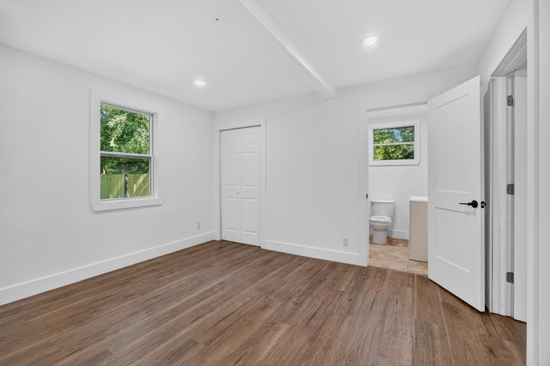 Photo 17 of 4468 Englewood Ave, Jacksonville, FL 32207, photographed by Megapixeler