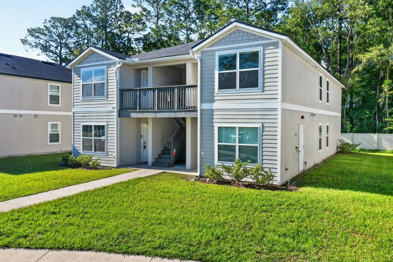 Photo 8 of 7650 Mailes Ct, Jacksonville, FL 32210, photographed by Megapixeler