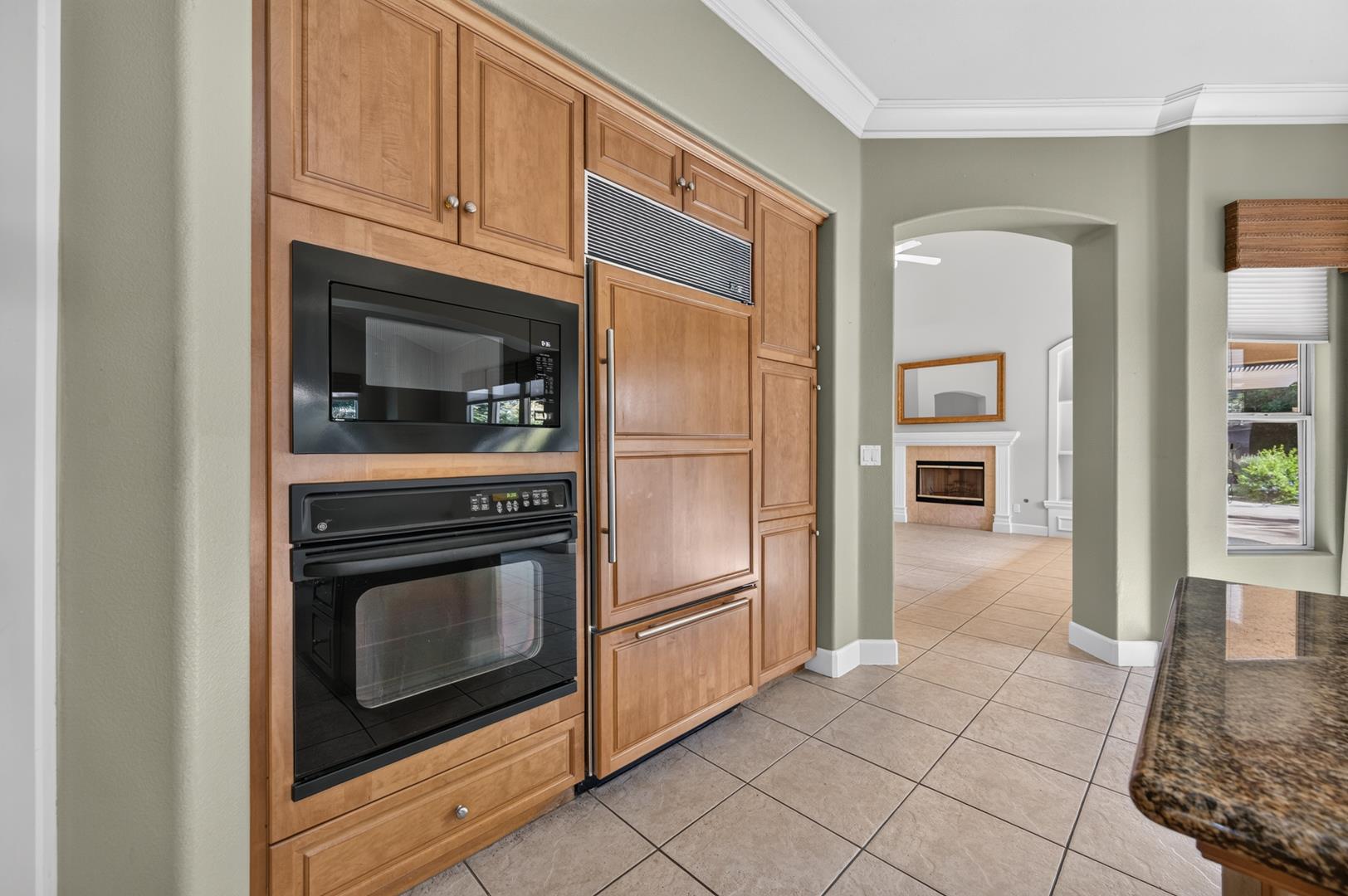 11 W Jordan Ave, photo 33