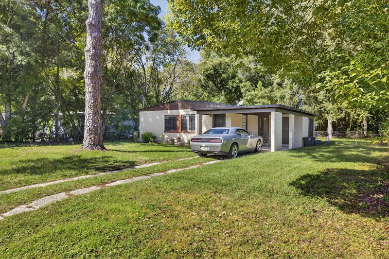 Photo 5 of 5261 Pennant Dr, Jacksonville, FL 32244, photographed by Megapixeler
