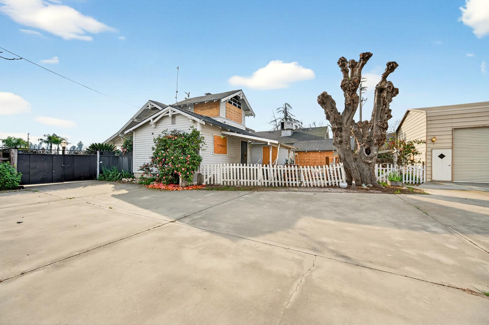 435 N Alta Ave, photo 79