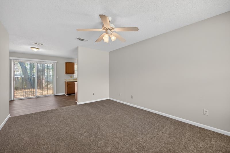 Living Room at 5033 Yearling Ln, Jacksonville, FL 32210