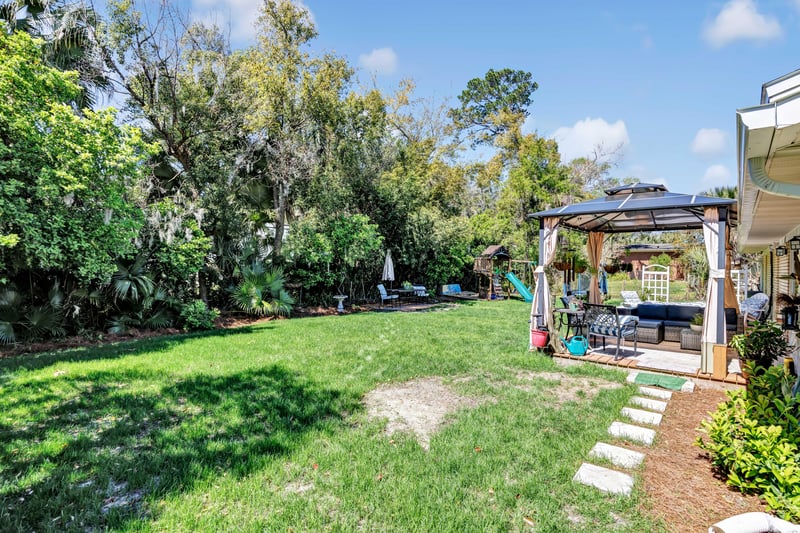 Photo 33 of 1008 Las Robida Dr, Jacksonville, FL 32211, photographed by Megapixeler