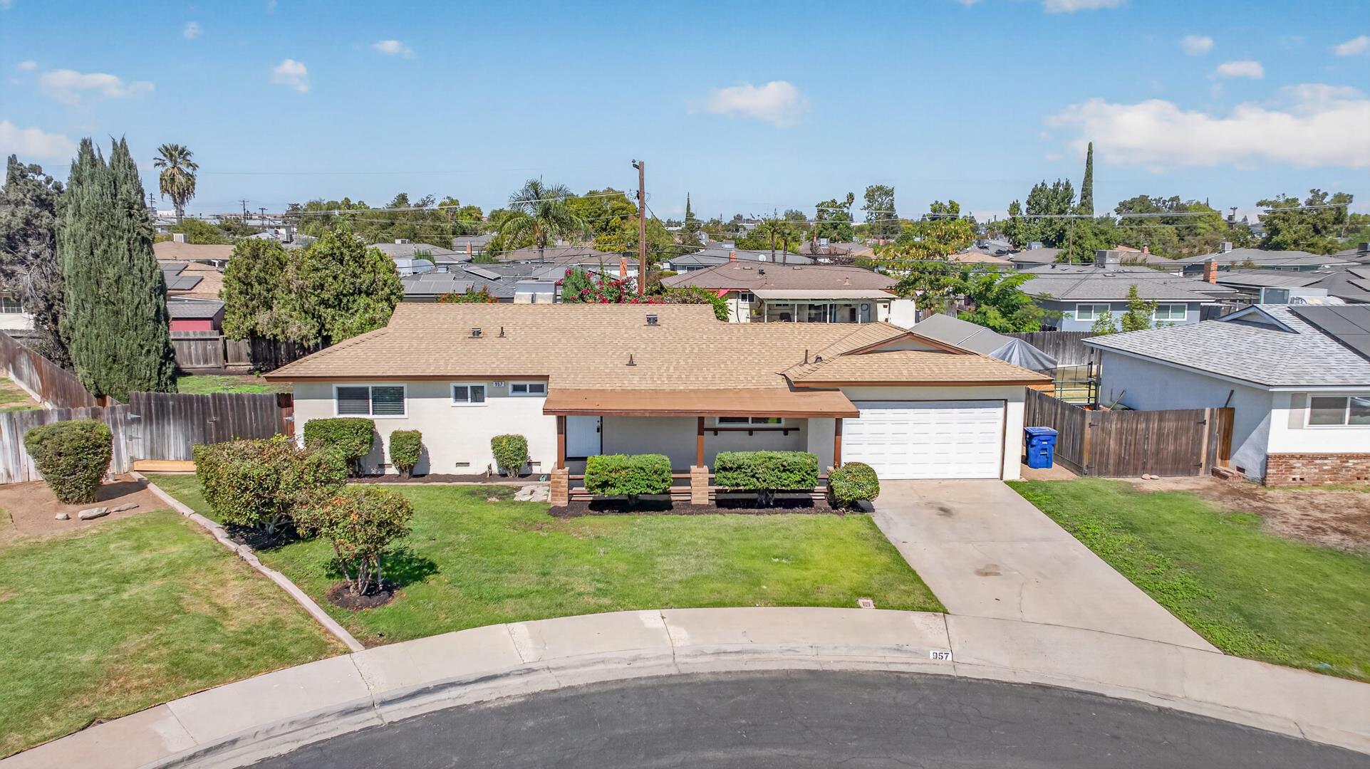 957 W Pico Ave, Clovis